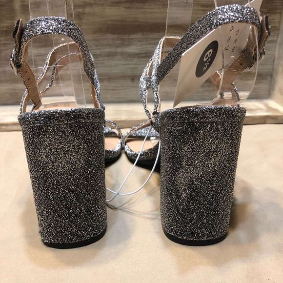 Final$ Glittery Women’s Estella Block Heels, NWT’s - Picture 4 of 6